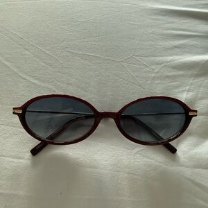Elegant Burgundy Sunglasses